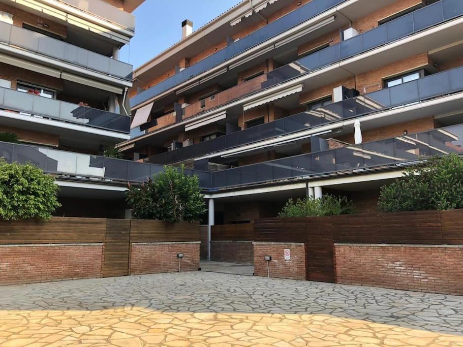 Apartamento Con Terraza A 300 M De La Playa Apartment Lloret de Mar Exterior photo